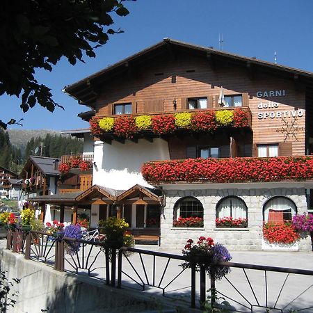 Hotel Garni Dello Sportivo Madonna Exterior foto