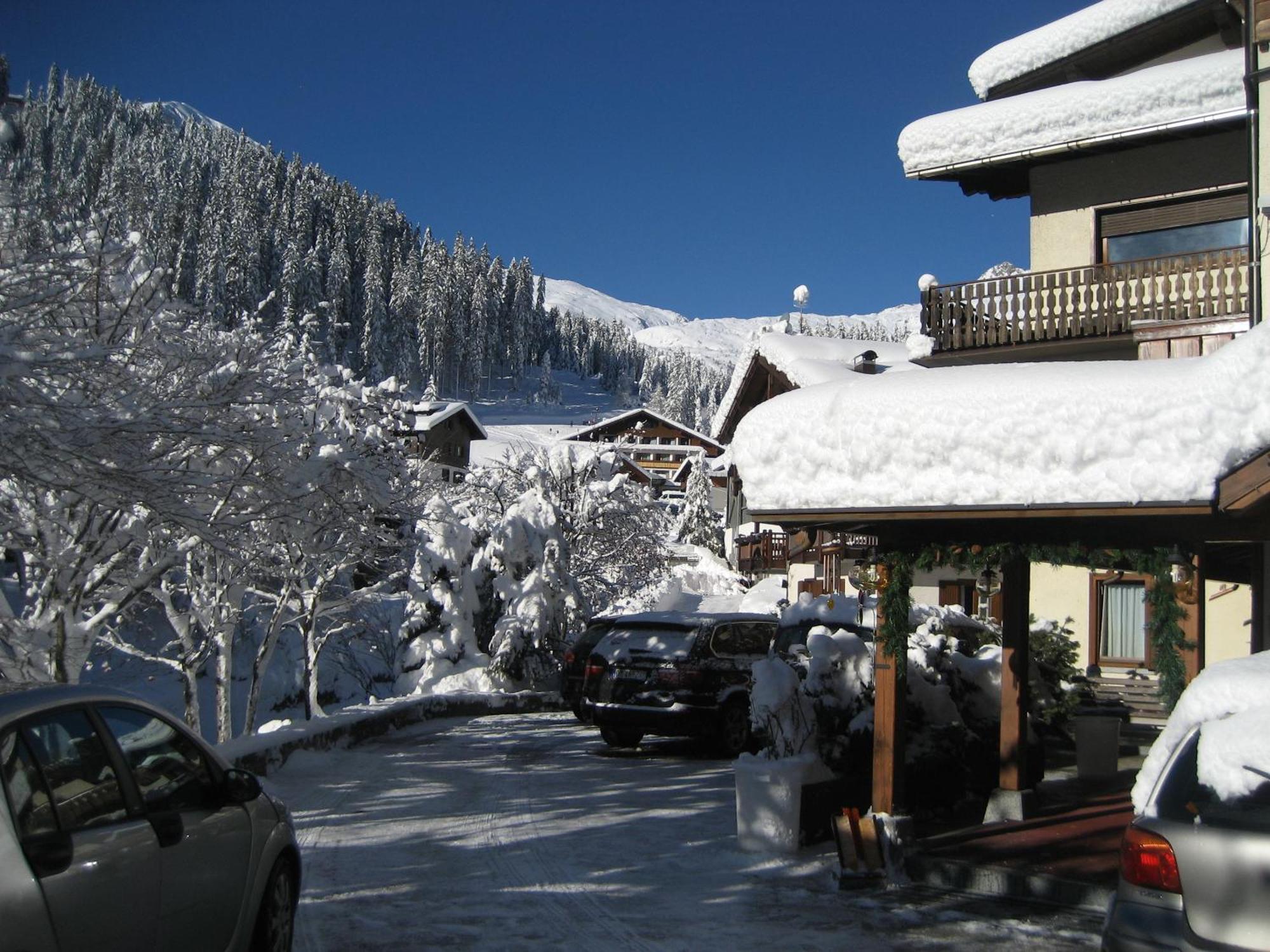Hotel Garni Dello Sportivo Madonna Exterior foto